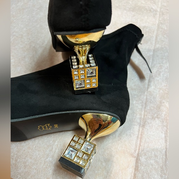 NWOT - Faux Suede Ankle boots with Square Rhinestone Décor Heels (US 7) - Picture 6 of 12